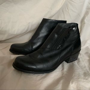 Ariat black leather snap ankle boots